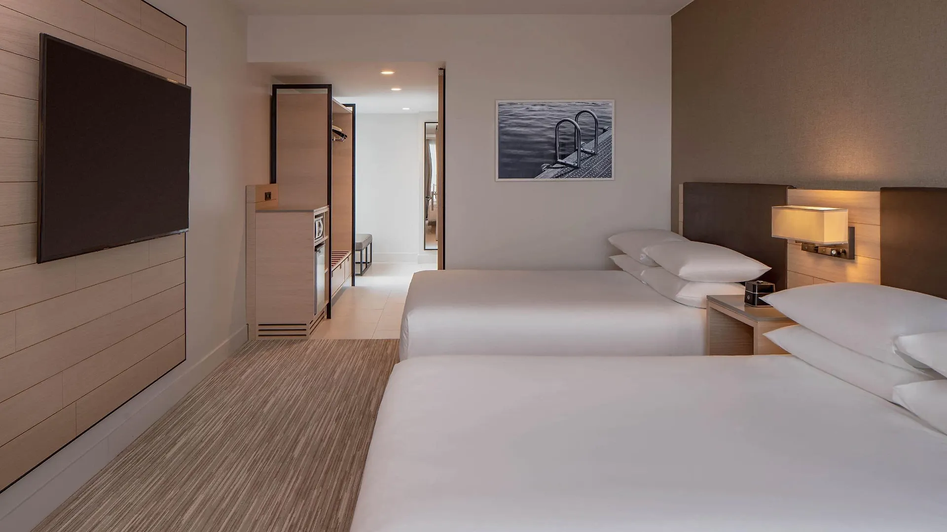 Hyatt Regency Seattle Hotel